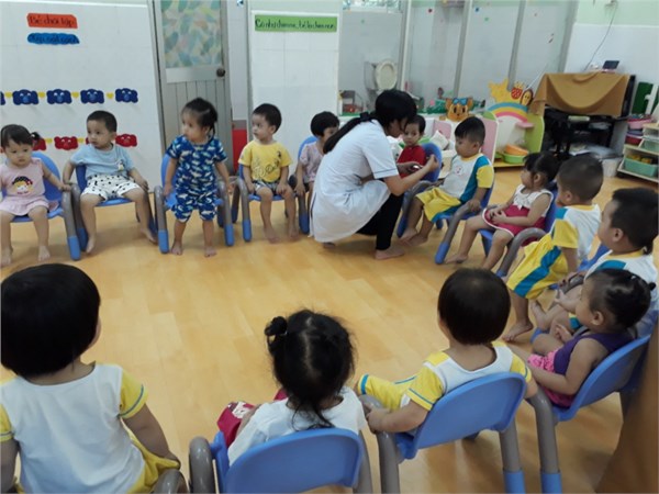 Cho trẻ dưới 36 tháng tuổi uống viatmine A (2).jpg